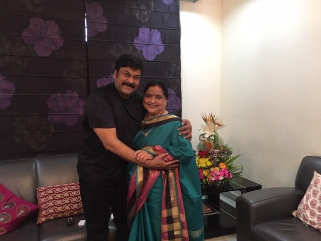 Roja Ramani And Chakrapani Couple Congratulate Megastar Chiranjeevi For ...
