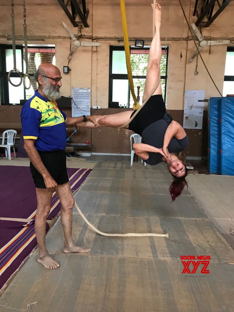 Kalyug Actress Smilie Suri Latest Obsession Is Rope Mallakhamb Social