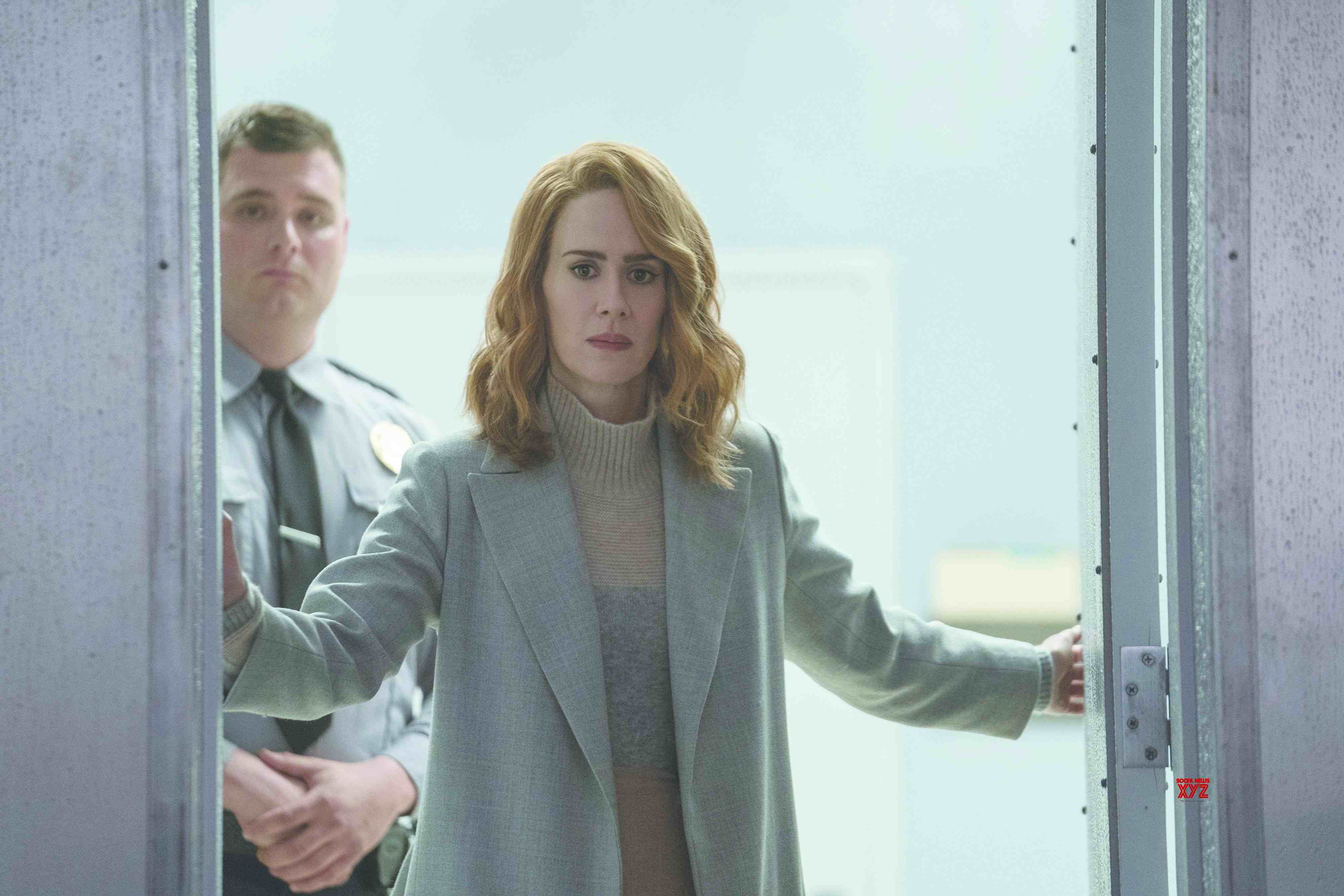 Glass Movie HD Stills - Social News XYZ