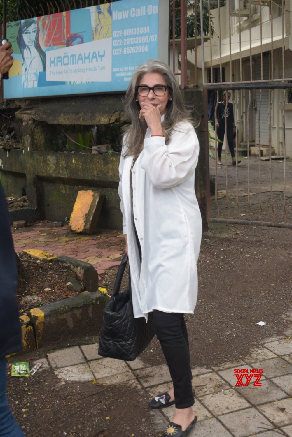 Mumbai Dimple Kapadia seen at a Juhu salon Gallery Social News XYZ