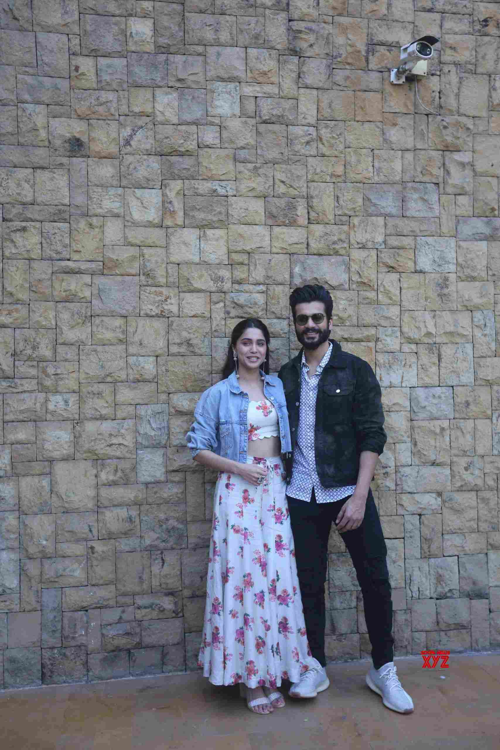 sunny-kaushal-and-sharvari-at-the-promotions-of-amazon-s-the-forgotten