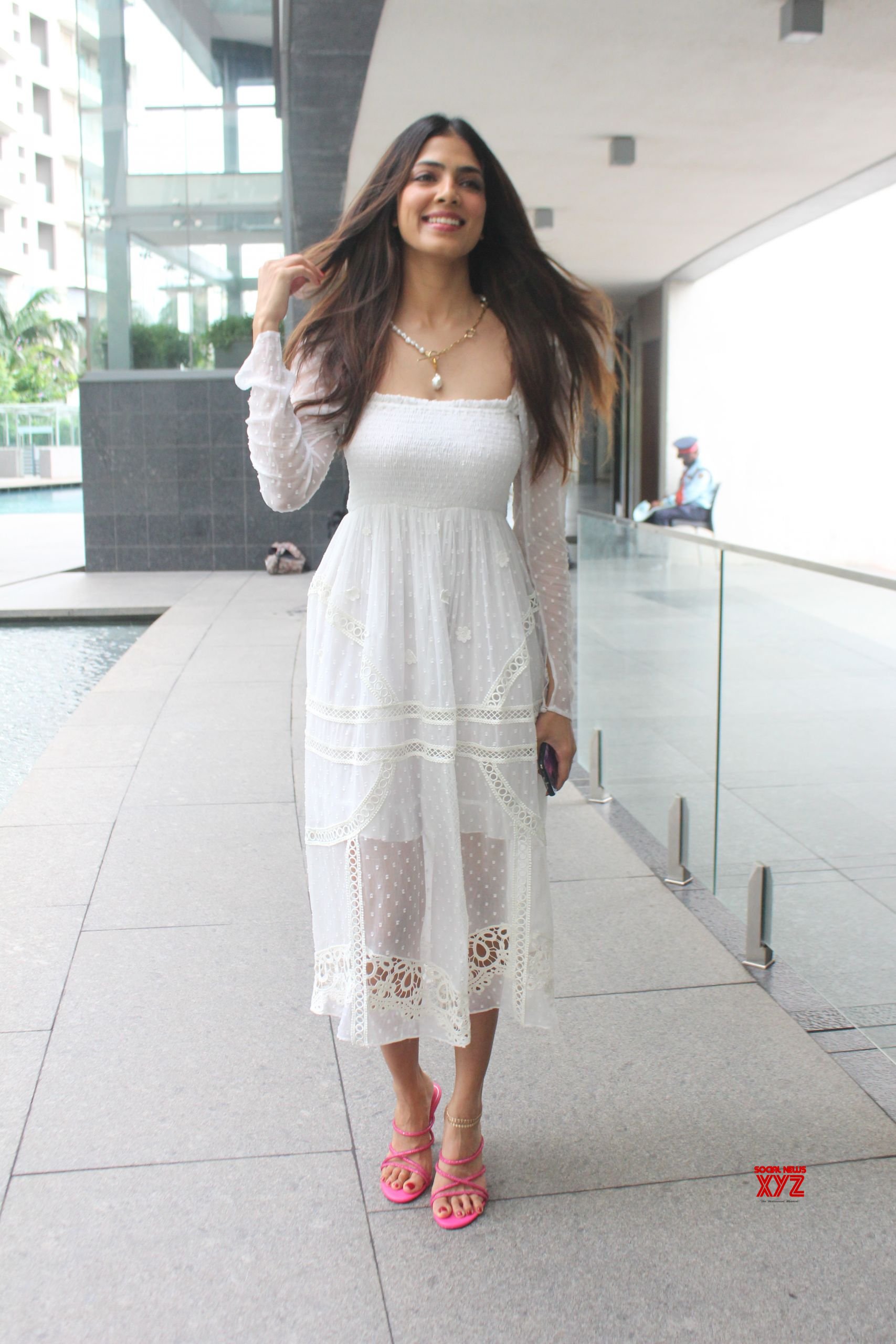 Actress Malavika Mohanan Birthday Celebration HD Gallery - Social News XYZ