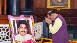 New Delhi: Lok Sabha Speaker Om Birla pays tributes to the former Lok Sabha Speaker G.M.C. Balayogi on his birth anniversary at Parliament House, in New Delhi on Tuesday, October 01, 2024. (Photo: IANS)