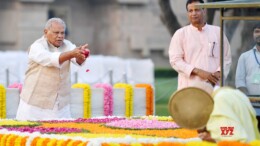 New Delhi: Union Minister for Micro, Small and Medium Enterprises, Jitan Ram Manjhi  pays floral tributes at the Samadhi of Mahatma Gandhi on the occasion of Gandhi Jayanti at Rajghat, in New Delhi on Wednesday, October 02, 2024. (Photo: IANS)