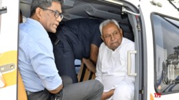 Patna: Bihar Chief Minister Nitish Kumar departs to visit flood-affected areas in Patna on Friday, October 04, 2024. (Photo: IANS)