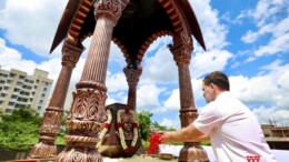 Kolhapur: Leader of the Opposition in the Lok Sabha, Rahul Gandhi, pays tribute to Chhatrapati Shahu Ji Maharaj in Kolhapur on Saturday, October 05, 2024. (Photo: IANS)