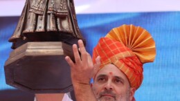 Kolhapur: Leader of Opposition in Lok Sabha, Rahul Gandhi, holds a statue of Chhatrapati Shivaji Maharaj during the 'Samvidhan Samman Sammelan' in Kolhapur on Saturday, October 5, 2024. (Photo: IANS)