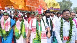 Gumla: JMM MLA Kalpana Murmu Soren attends the general meeting of the Mainayan Samman Yatra organized at Sisai in Gumla on Monday, October 7, 2024. (Photo: IANS)