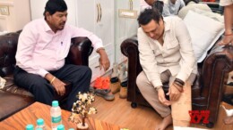 Mumbai: Rajya Sabha MP and Republican Party of India president Ramdas Athawale meets actor and politician Govinda at his residence in Mumbai on October 7, 2024. (Photo: IANS)